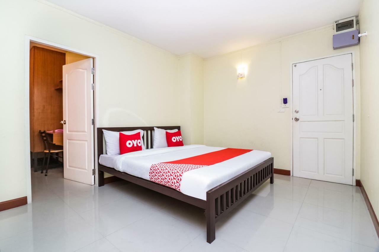 Hotel Oyo 237 Thitikorn Grandview Ban Pak Khlong Si Esterno foto