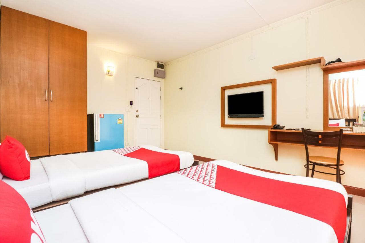 Hotel Oyo 237 Thitikorn Grandview Ban Pak Khlong Si Esterno foto