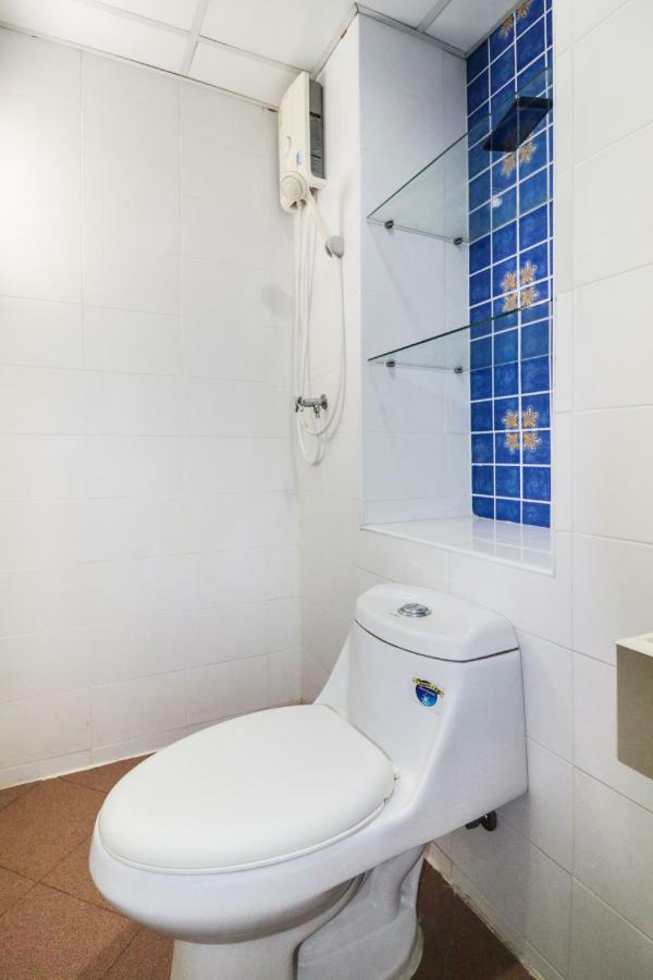Hotel Oyo 237 Thitikorn Grandview Ban Pak Khlong Si Esterno foto