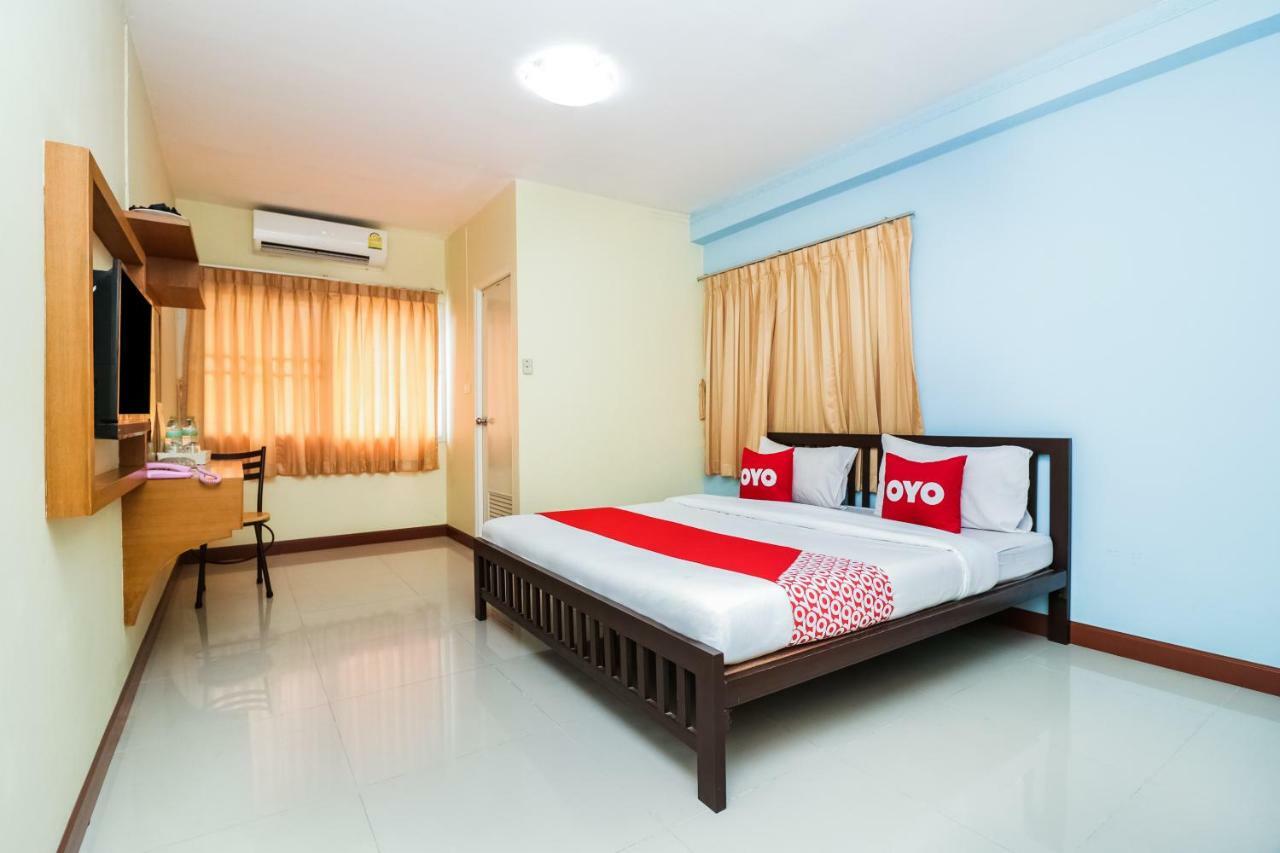 Hotel Oyo 237 Thitikorn Grandview Ban Pak Khlong Si Esterno foto