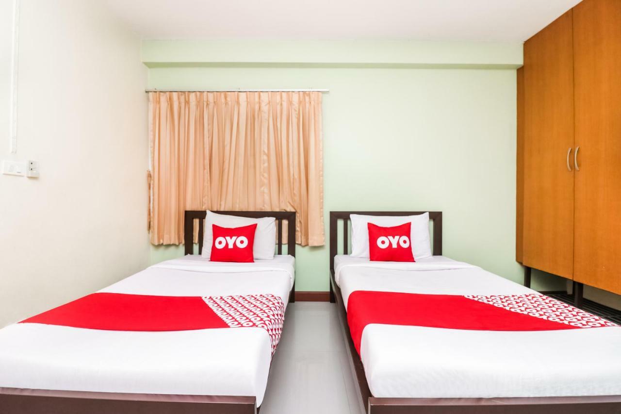 Hotel Oyo 237 Thitikorn Grandview Ban Pak Khlong Si Esterno foto