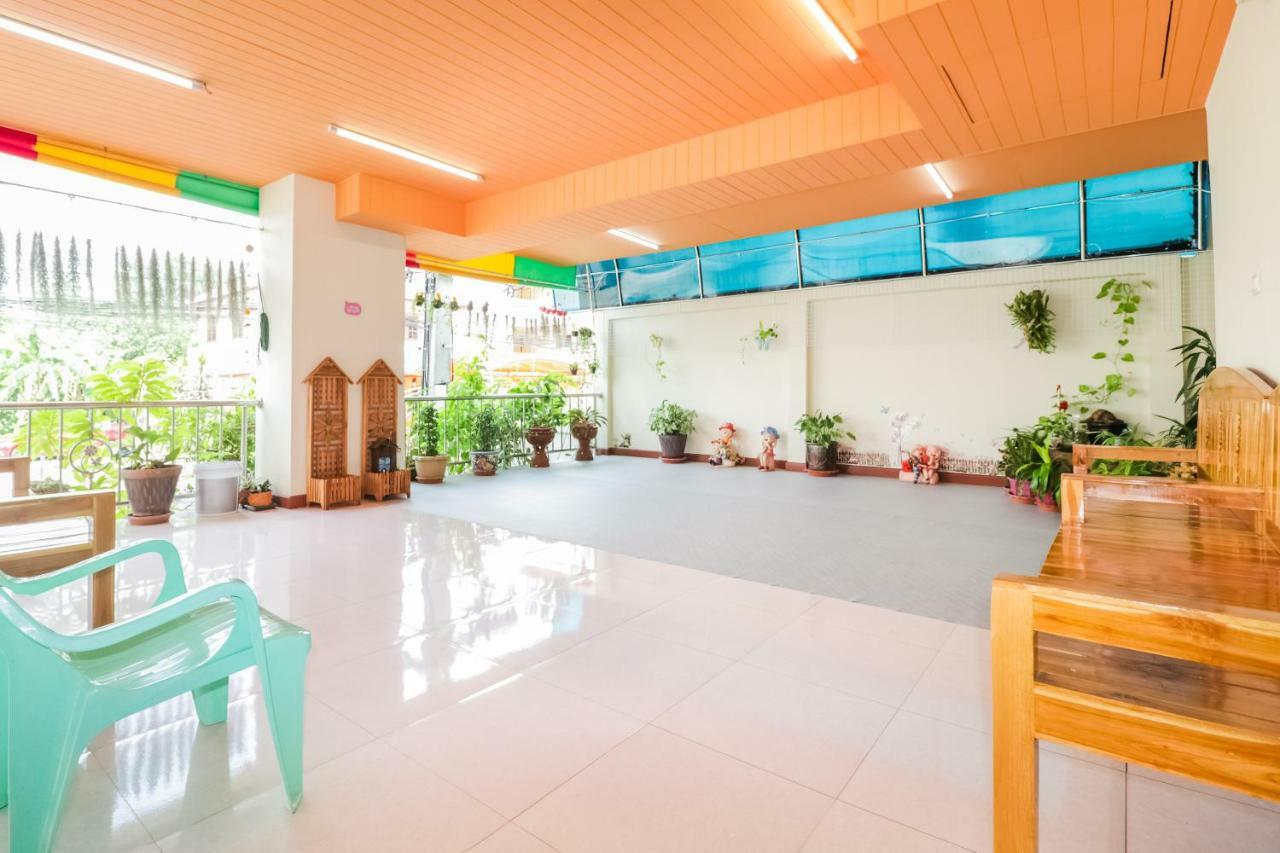 Hotel Oyo 237 Thitikorn Grandview Ban Pak Khlong Si Esterno foto